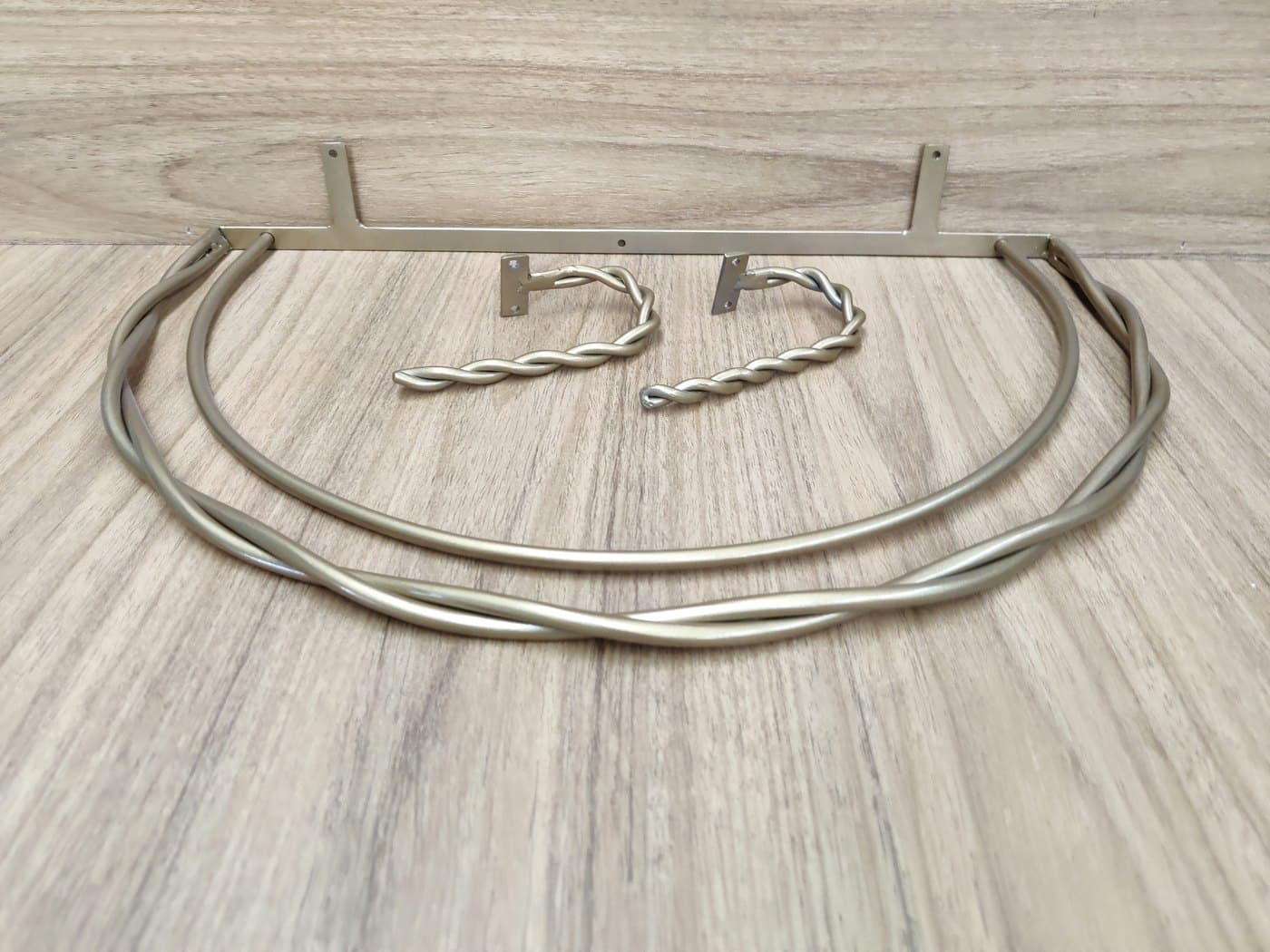 Dossel de Parede para Berço Corda Dourado com Abraçadeiras — imagem 2