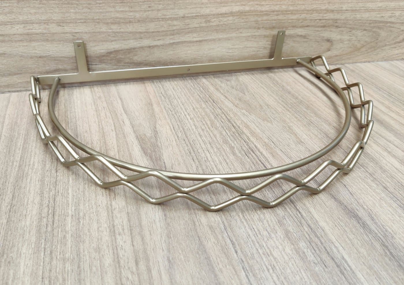 Dossel de Parede para Berço Coroa de Cristo Dourado — imagem 3