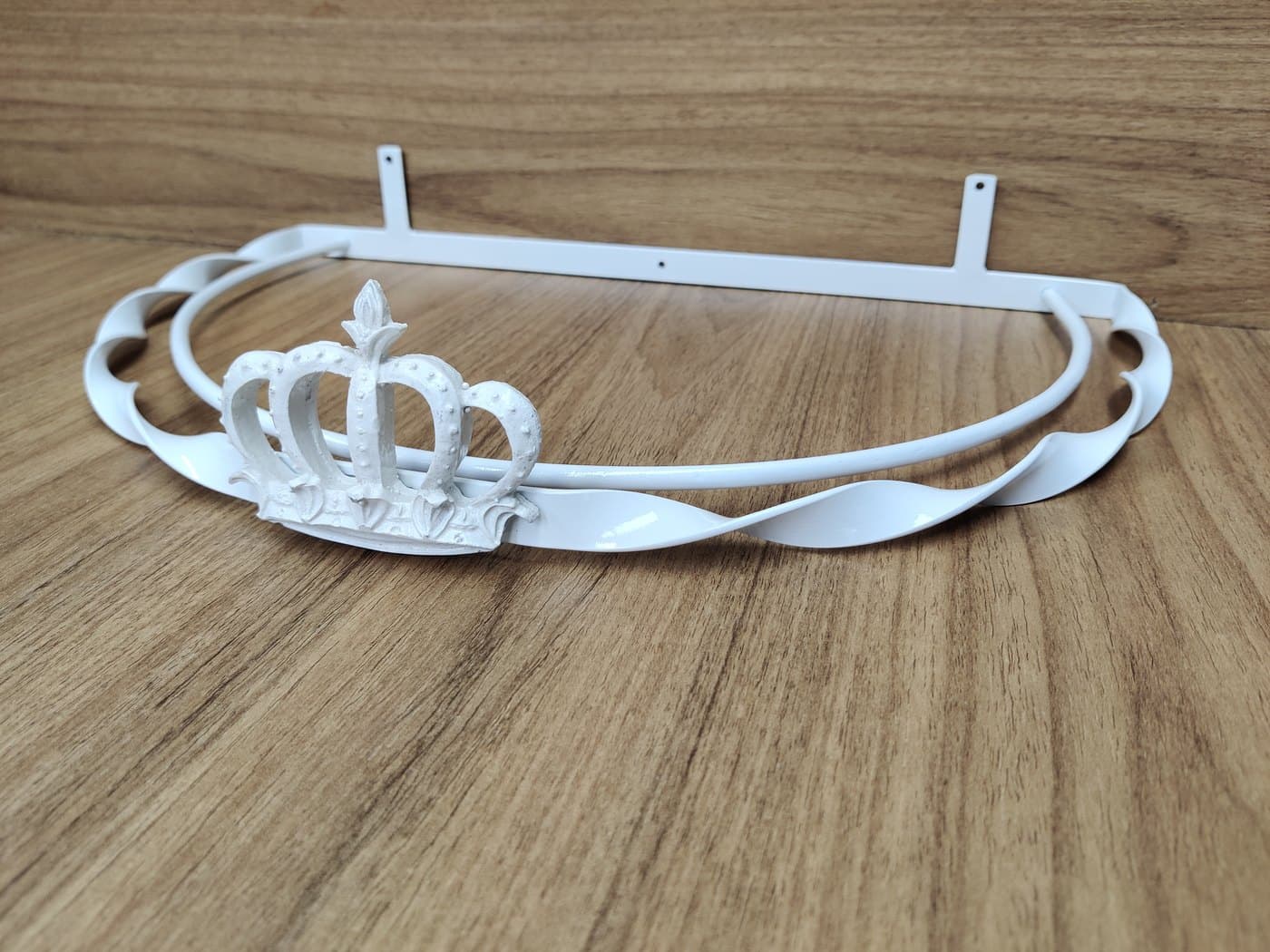 Dossel de Parede para Berço Torcido Branco com Coroa — imagem 3