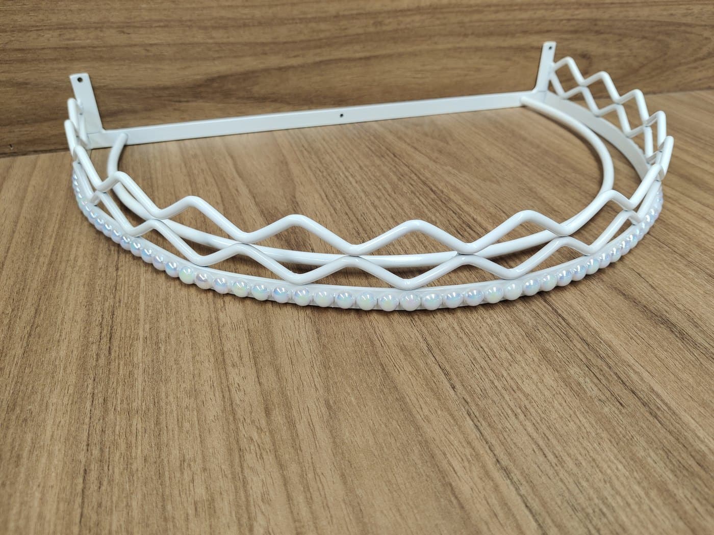 Dossel de Parede para Berço Ondulado Base Lisa Pérolas Branco — imagem 2