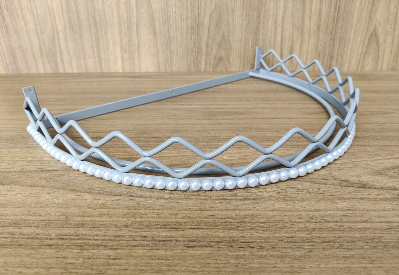 Dossel de Parede para Berço Ondulado Base Pérolas Prata — imagem 2