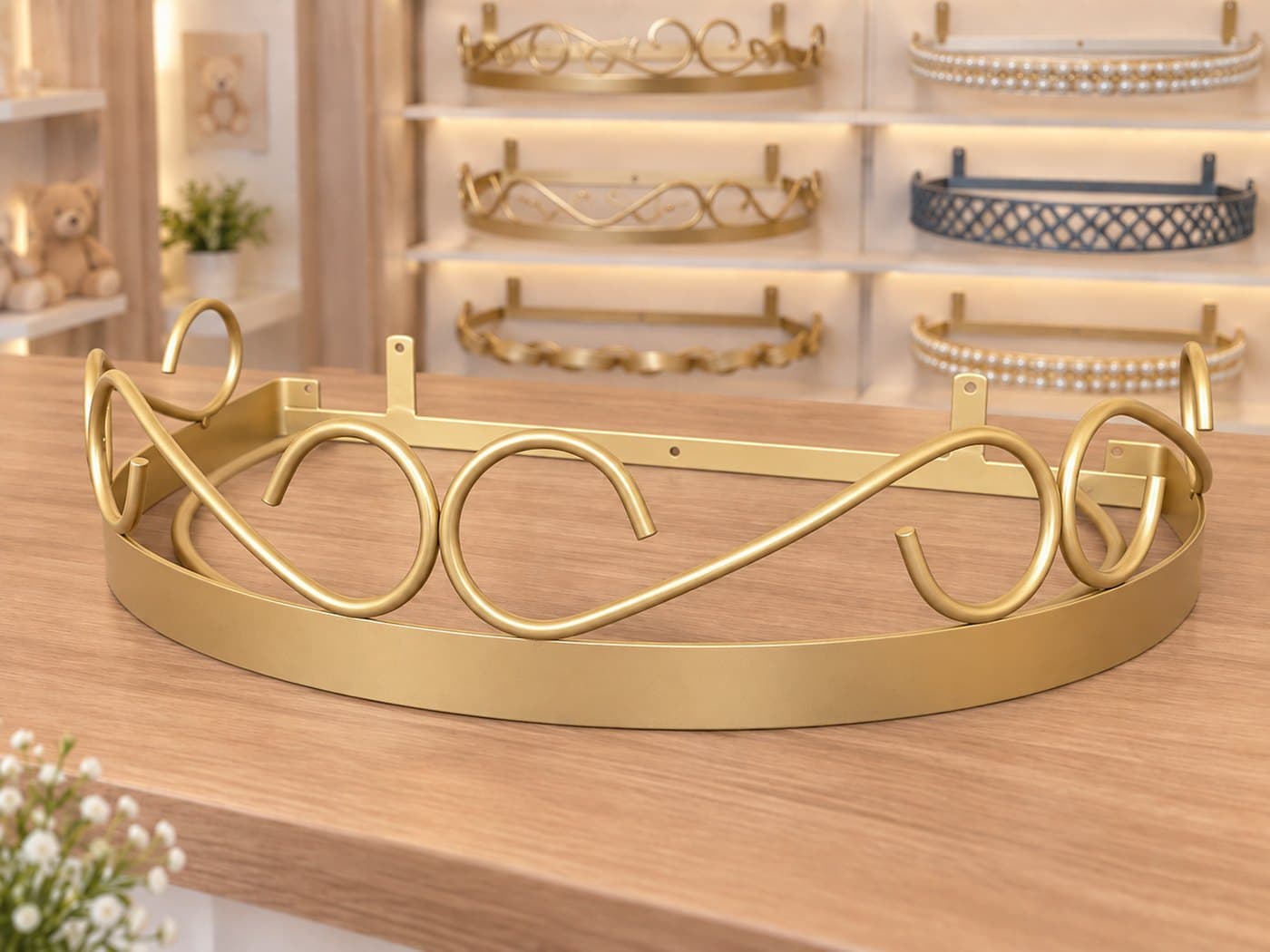 Dossel de Parede para Berço Arabesco Dourado