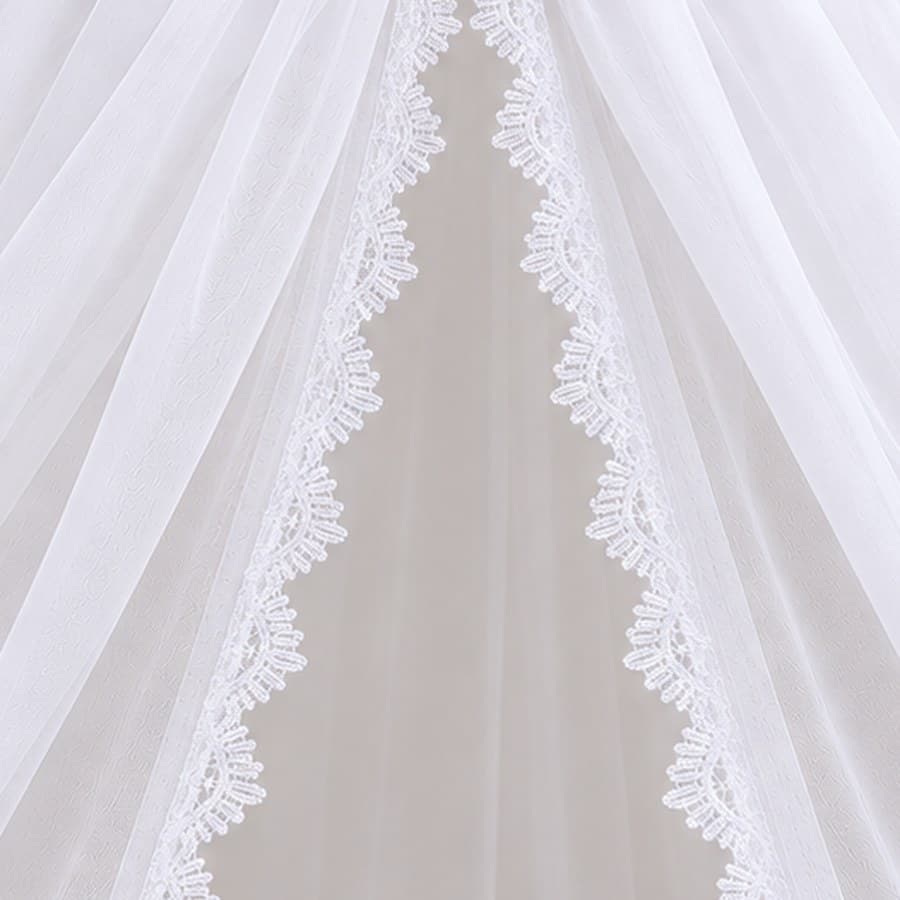 Cortinado para Dossel de Parede Voil Branco com Renda Guipir Larga — detalhe da renda guipir larga