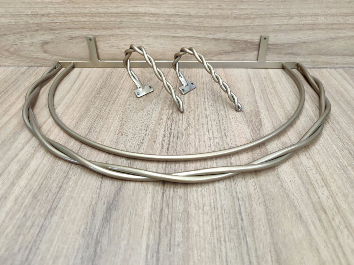 Dossel de Parede para Berço Corda Dourado com Abraçadeiras — imagem 3