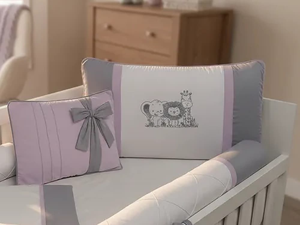 Kit Berço Cinza e Lilás Safari Personalizado 7 Peças — detalhe 1
